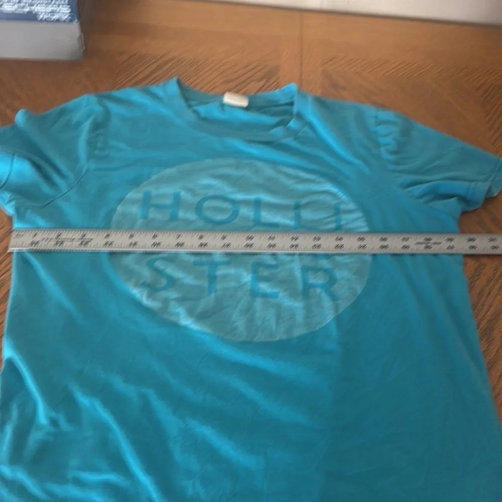 Hollister Kids Aqua Graphic Tee